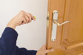 Lock Locksmith Tech Orange, CA 714-983-9056 - lock-changing
